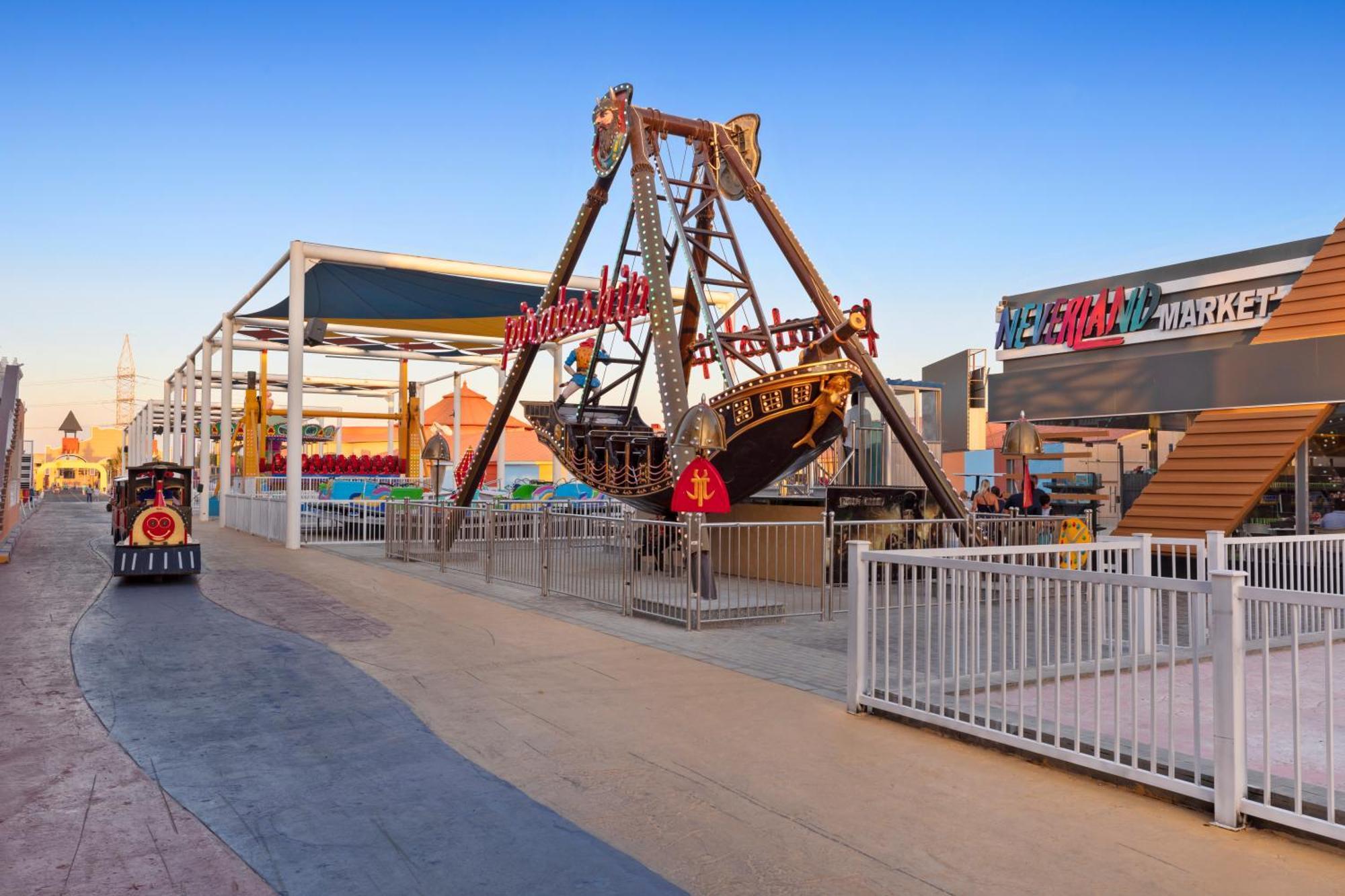 Neverland City Hurghada - Pickalbatros Esterno foto