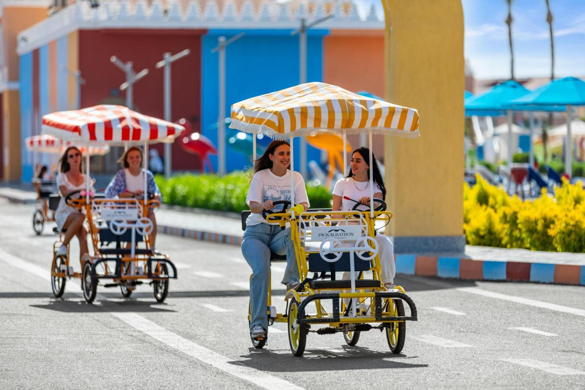 Neverland City Hurghada - Pickalbatros Esterno foto